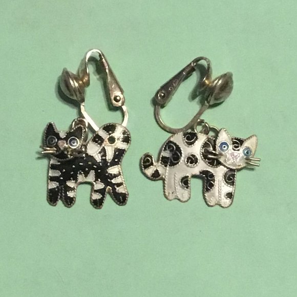 Very lovely Zarah sterling silver enamel cloisonné cat clip on earrings - Picture 7 of 7